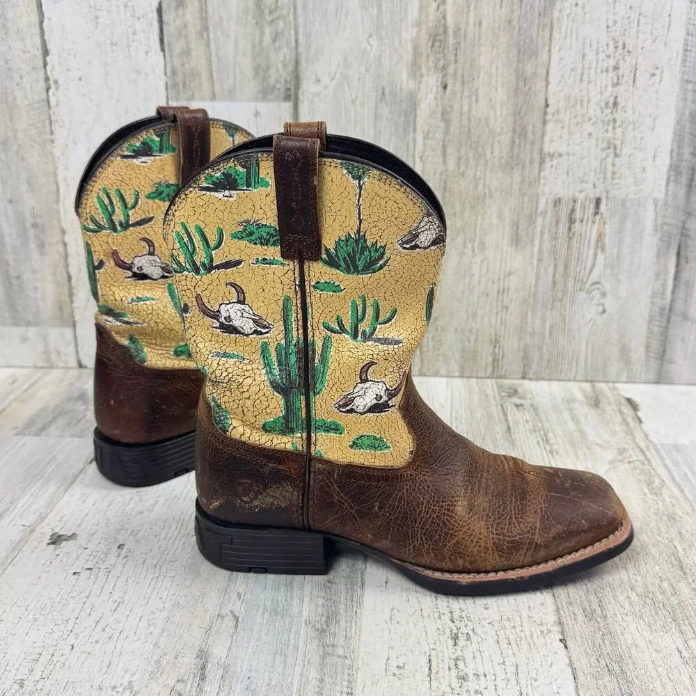 Ariat Kids Round Up Wide Square Toe Western Boot (Little Kid/Big Kid)a size 3